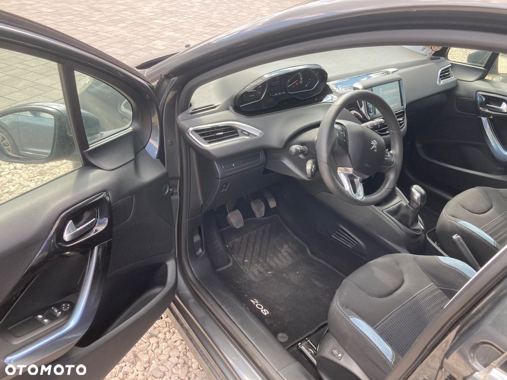 Peugeot 208 82 VTI Allure - 8
