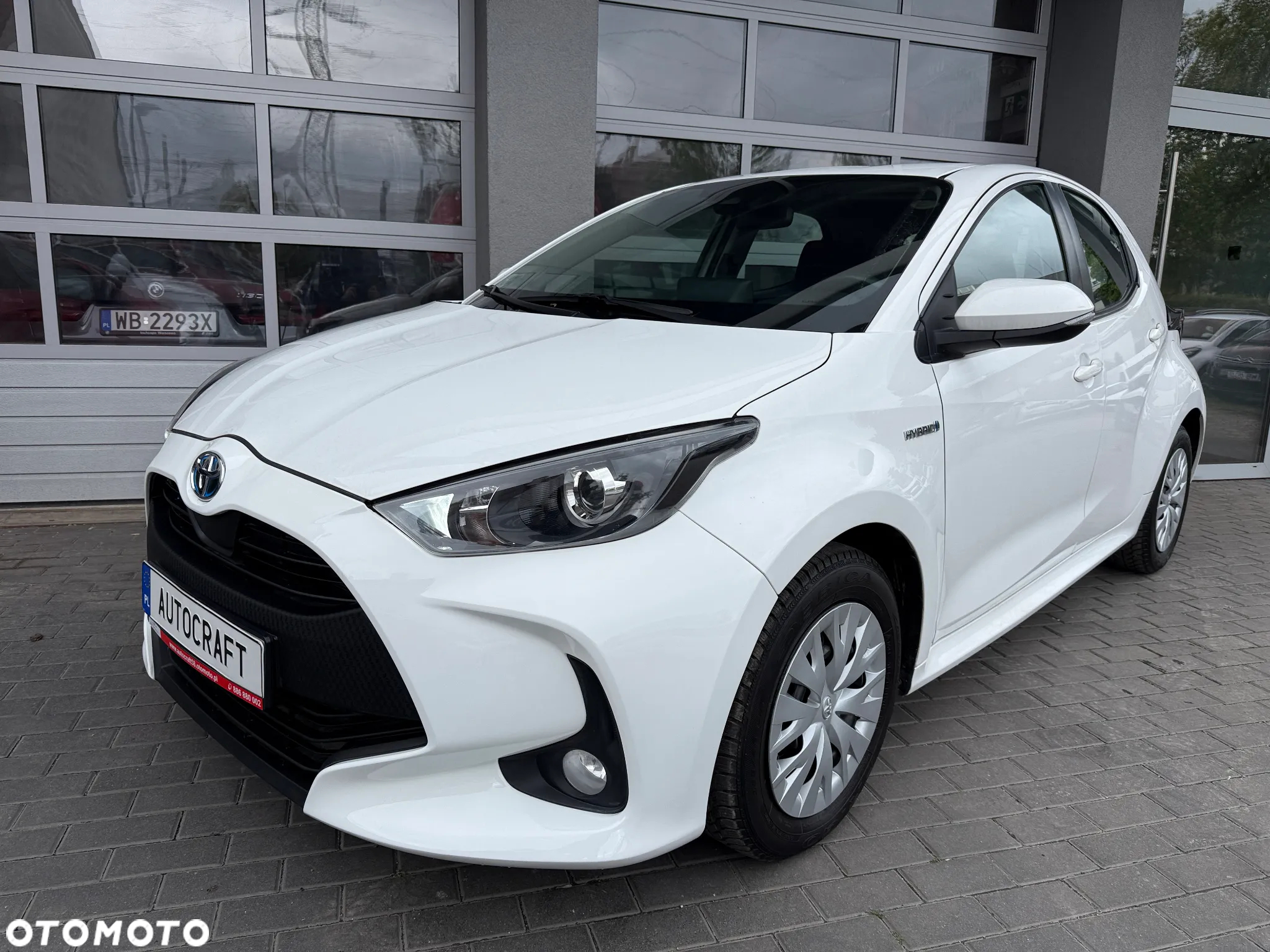 Toyota Yaris Hybrid 1.5 Comfort - 24