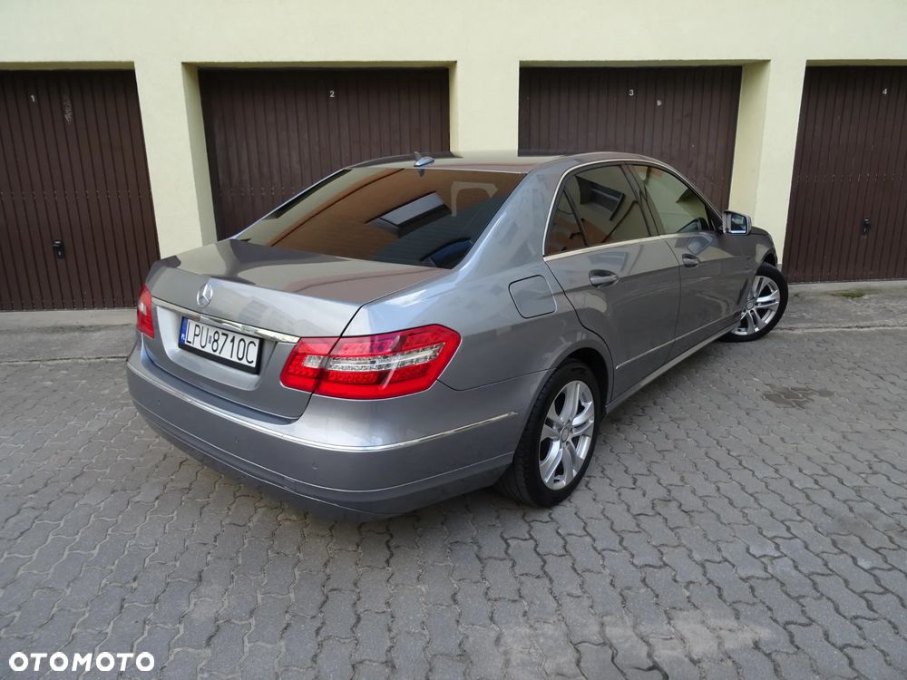 Mercedes-Benz Klasa E 200 CDI 7G-TRONIC Elegance - 3