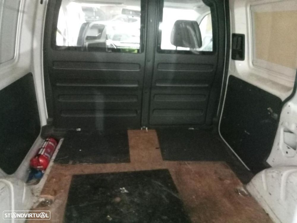 VW Caddy 2.0 TDi Extra AC BlueMotion c/iva - 6