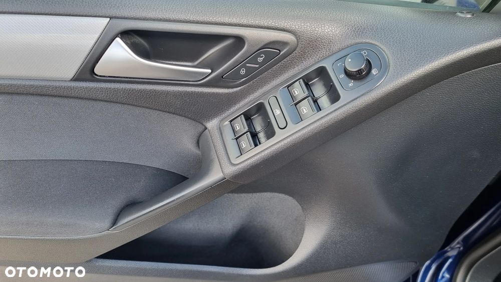 Volkswagen Golf 1.2 TSI BlueMotion Technology MATCH - 11