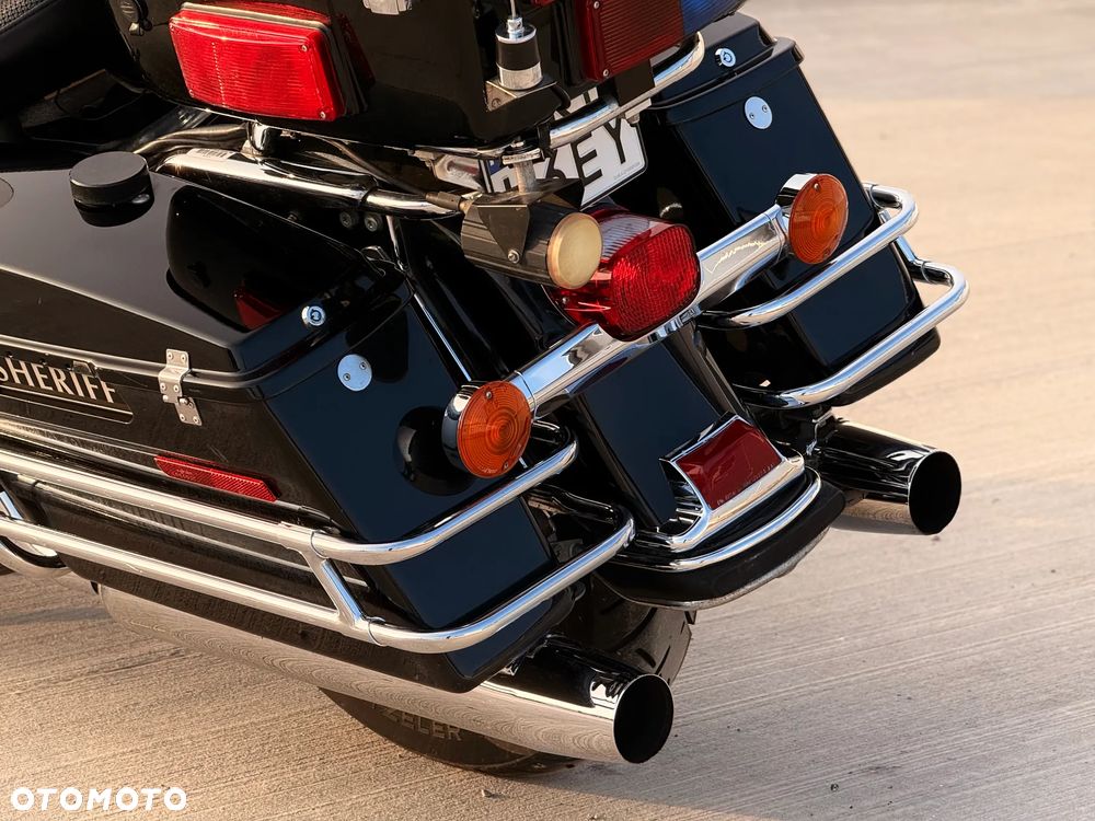 Harley-Davidson FLHT Electra Glide Standard - 28