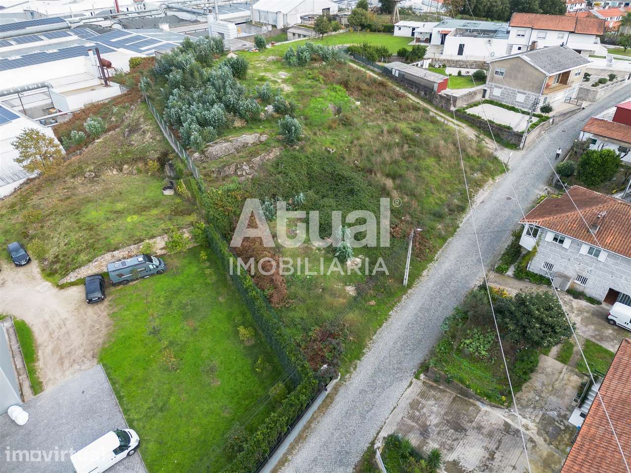Terreno Para Construção  Venda em Vilarinho,Santo Tirso - Grande imagem: 4/28