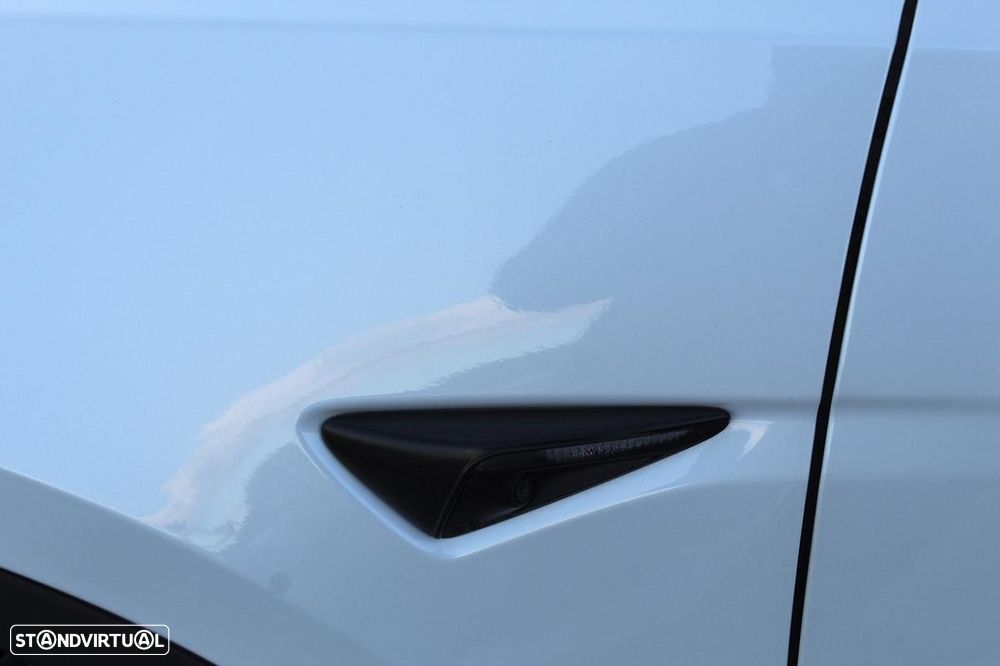 Tesla Model Y Long Range Tração Integral - 6