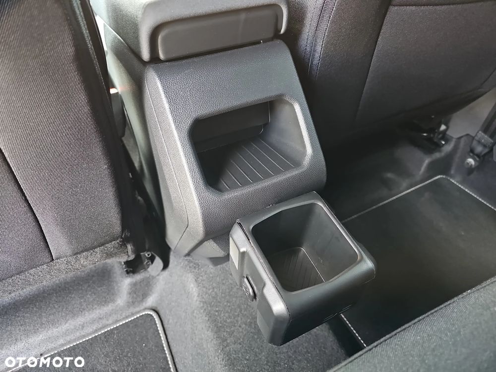 Dacia Duster 1.8 Full Hybrid 155 Journey MMT - 29
