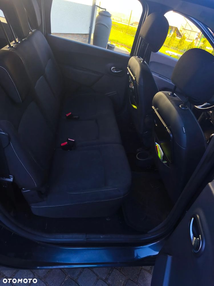 Dacia Lodgy 1.6 SCe Laureate S&S - 13