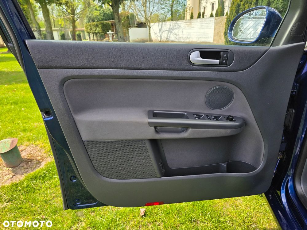 Volkswagen Golf Plus - 25