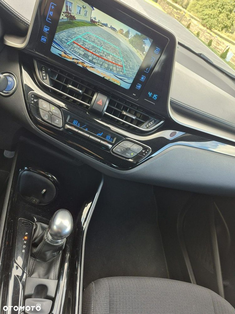 Toyota C-HR - 13