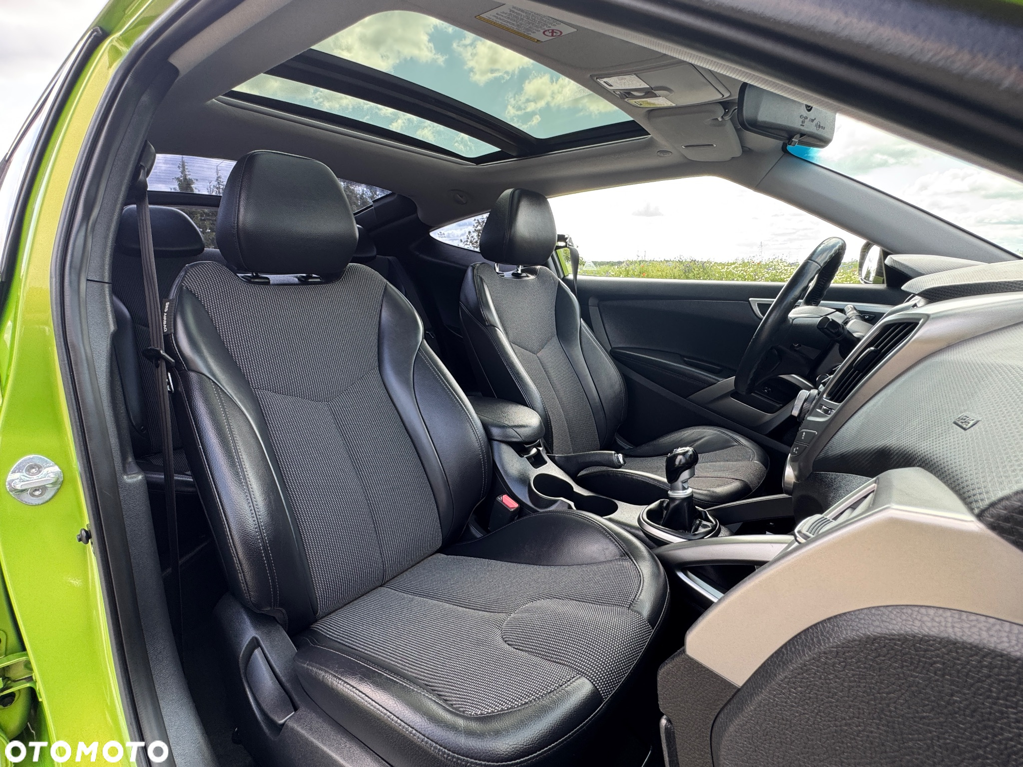 Hyundai Veloster 1.6 GDI Premium - 21