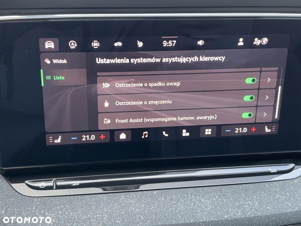 Skoda Octavia 1.5 TSI mHEV Selection DSG - 35