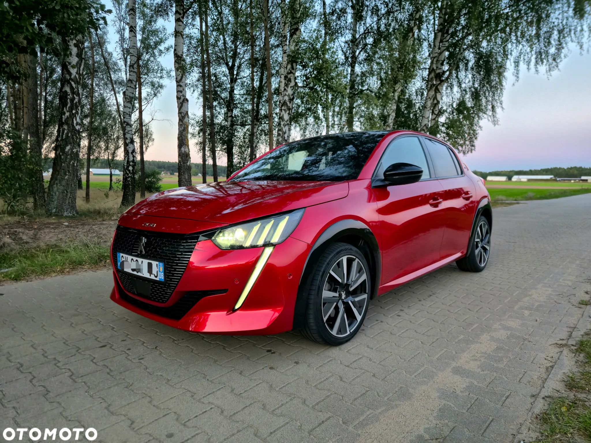 Peugeot 208 PureTech 130 EAT8 GT - 1