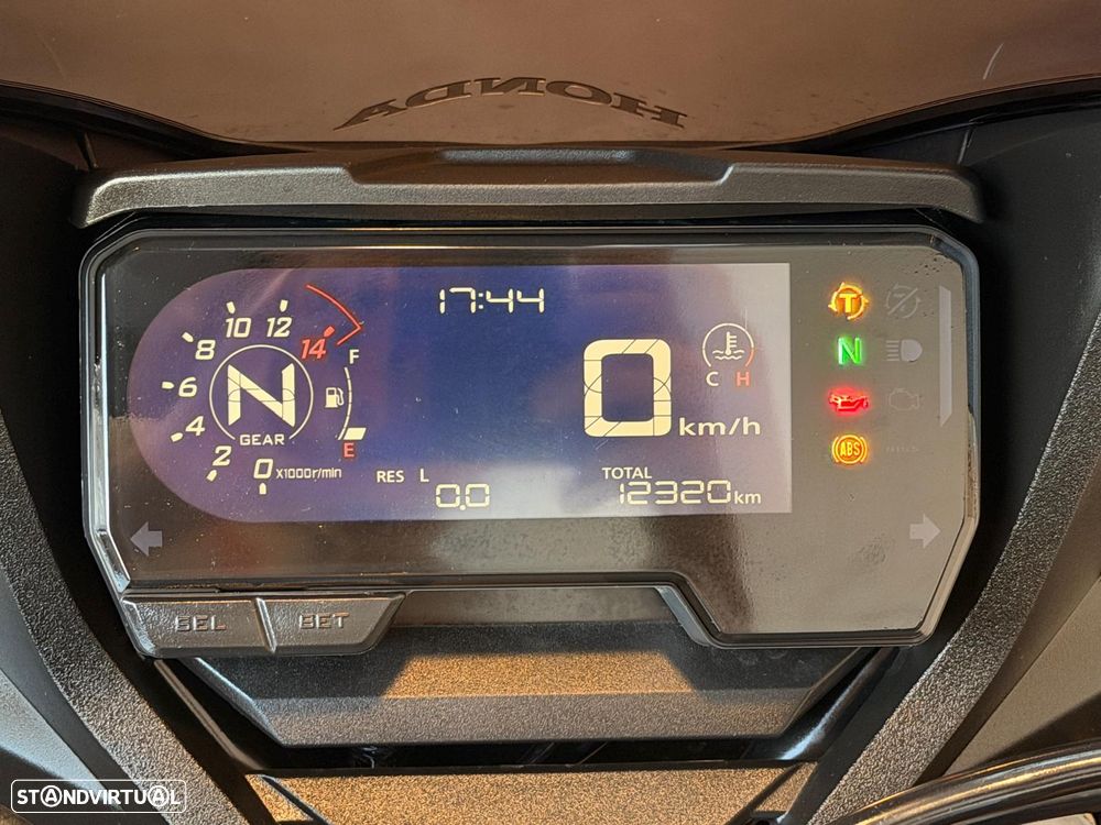 Honda CBR 650R - 4