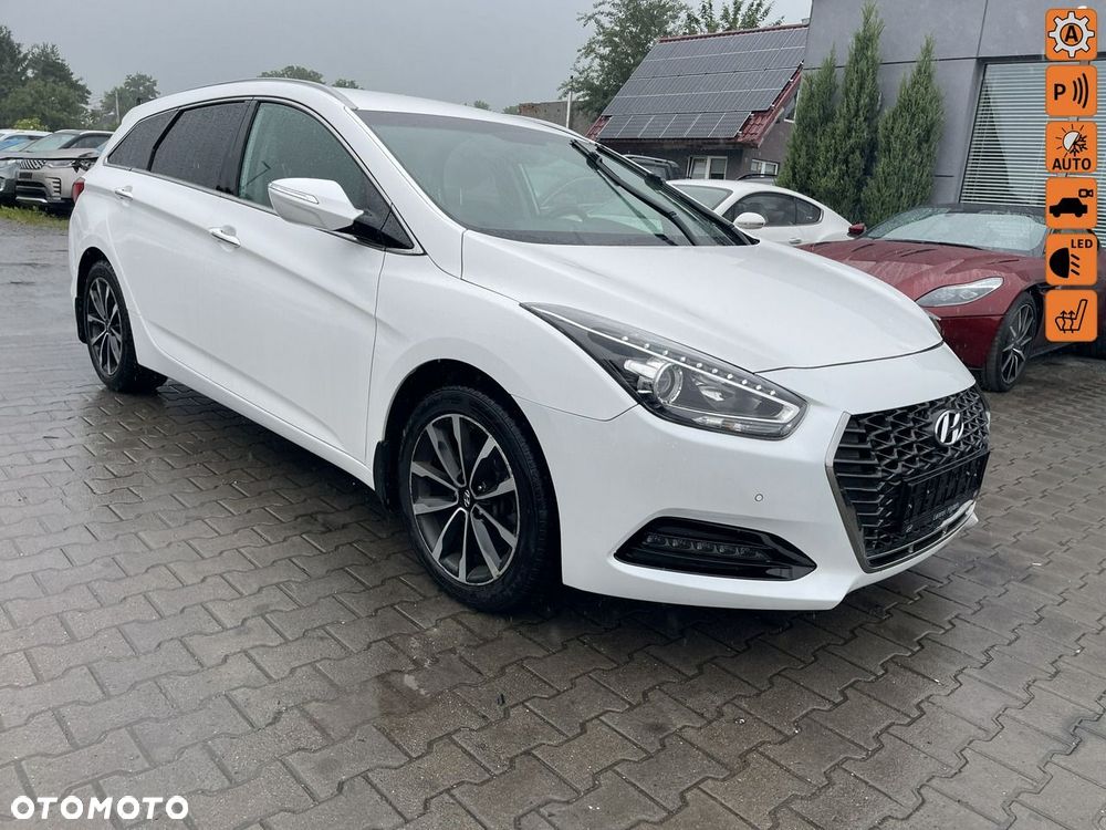 Hyundai i40 Kombi blue 1.6 CRDi DCT Space Plus - 1