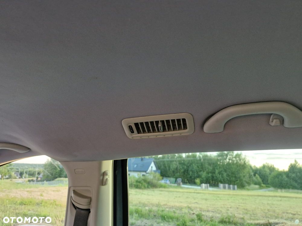 Volkswagen Sharan - 14