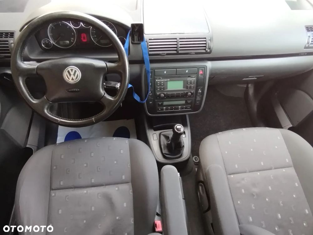 Volkswagen Sharan 1.9 TDI - 9