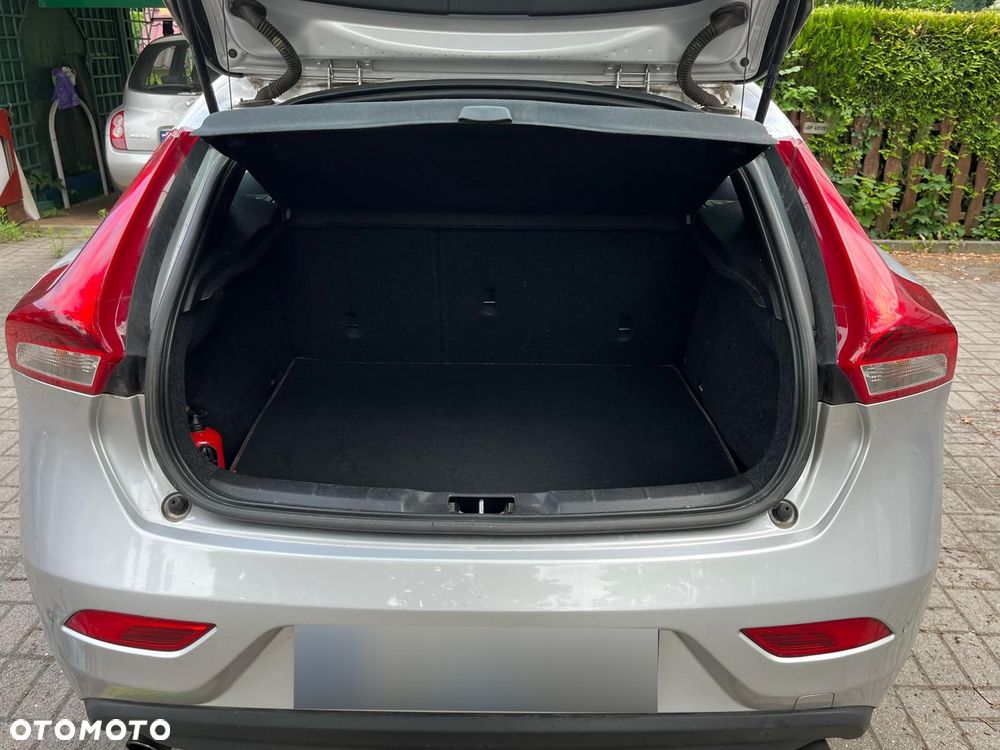 Volvo V40 T3 Drive-E Ocean Race - 14