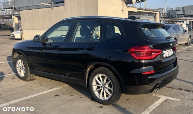 BMW X3 xDrive20d Business Edition - 9