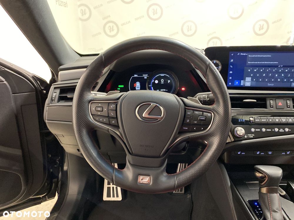 Lexus ES 300h F Sport Edition - 12