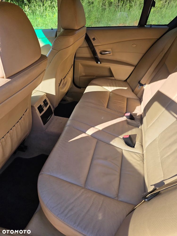 BMW Seria 5 - 12