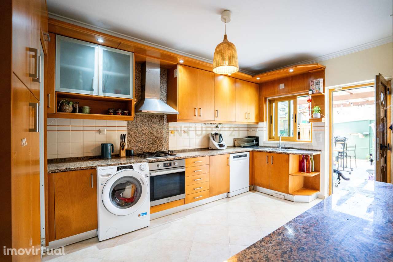 Moradia T3 com vista mar e piscina, na Ericeira - Grande imagem: 3/60