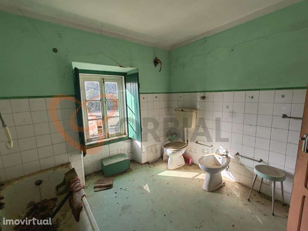 Edifício Habitacional e Garagem para Venda no Centro de Santana da ... - Grande imagem: 5/22