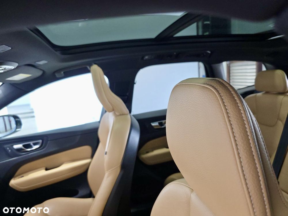 Volvo XC 60 T5 AWD Inscription - 10