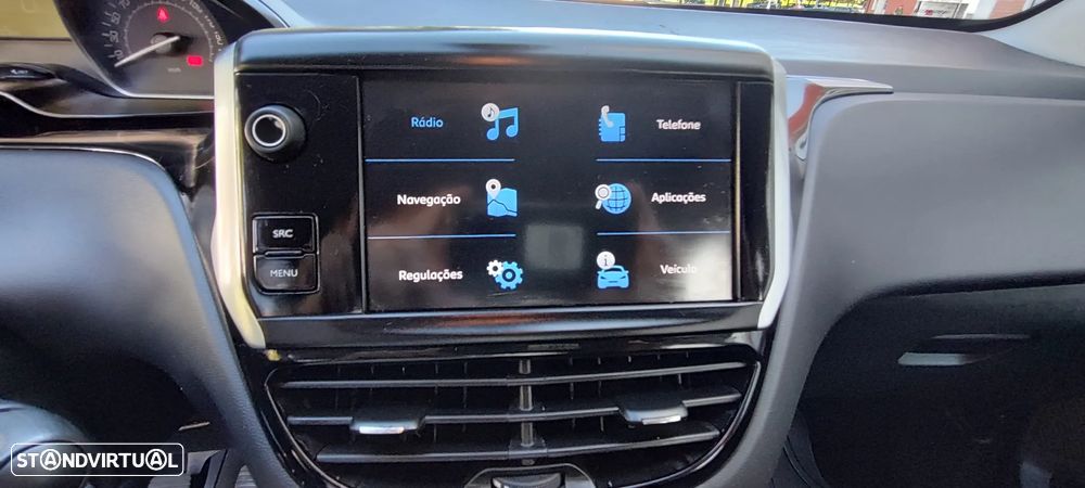 Peugeot 208 1.2 PureTech Signature - 8