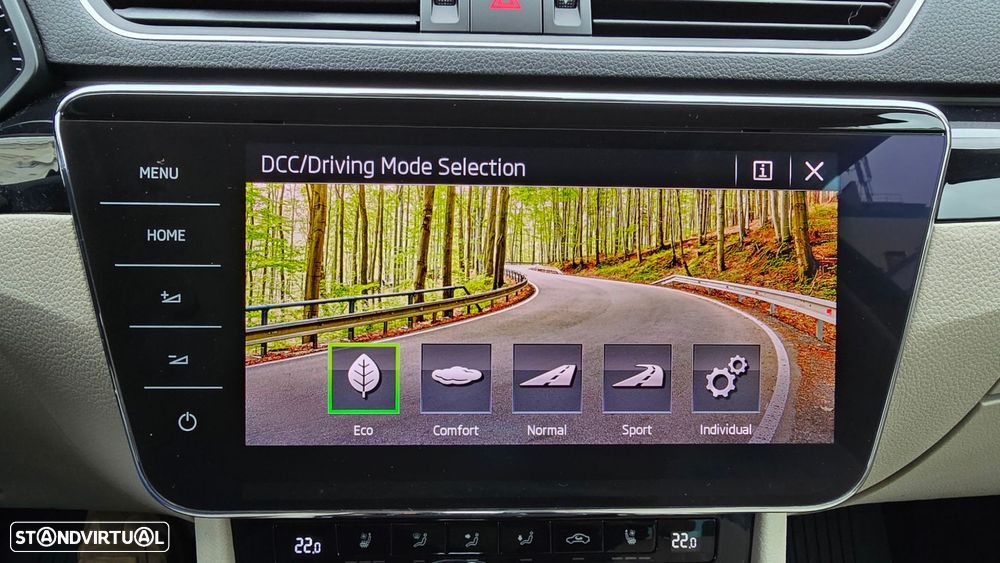 Skoda Superb Break 2.0 TDI Laurin&Klement DSG - 26