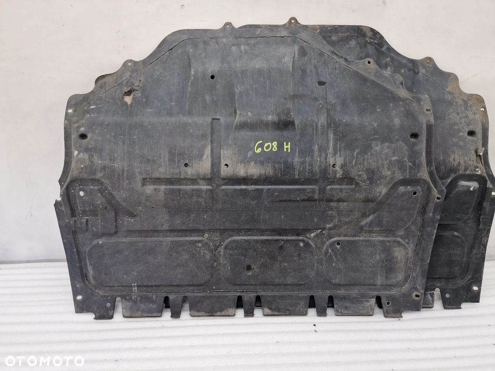 SEAT IBIZA 6j 12- / SEAT TOLEDO IV 4 12-19 / SKODA FABIA III 3 14-21 /  AUDI A1 8X 10- / VW POLO V 6R0 6C0 08-17 OSŁONA POD SILNIK , NR 6C0825235A / 6R0825235E , NR AUKCJI OSŁ608 - 19