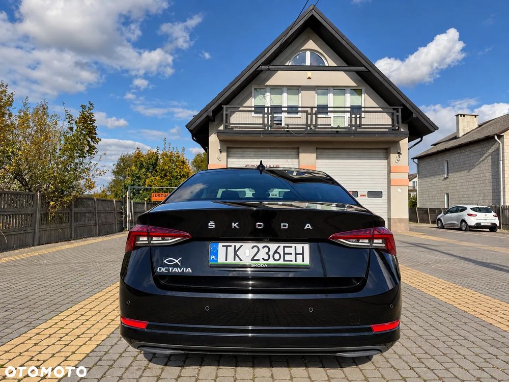 Skoda Octavia 2.0 TDI Selection DSG - 29