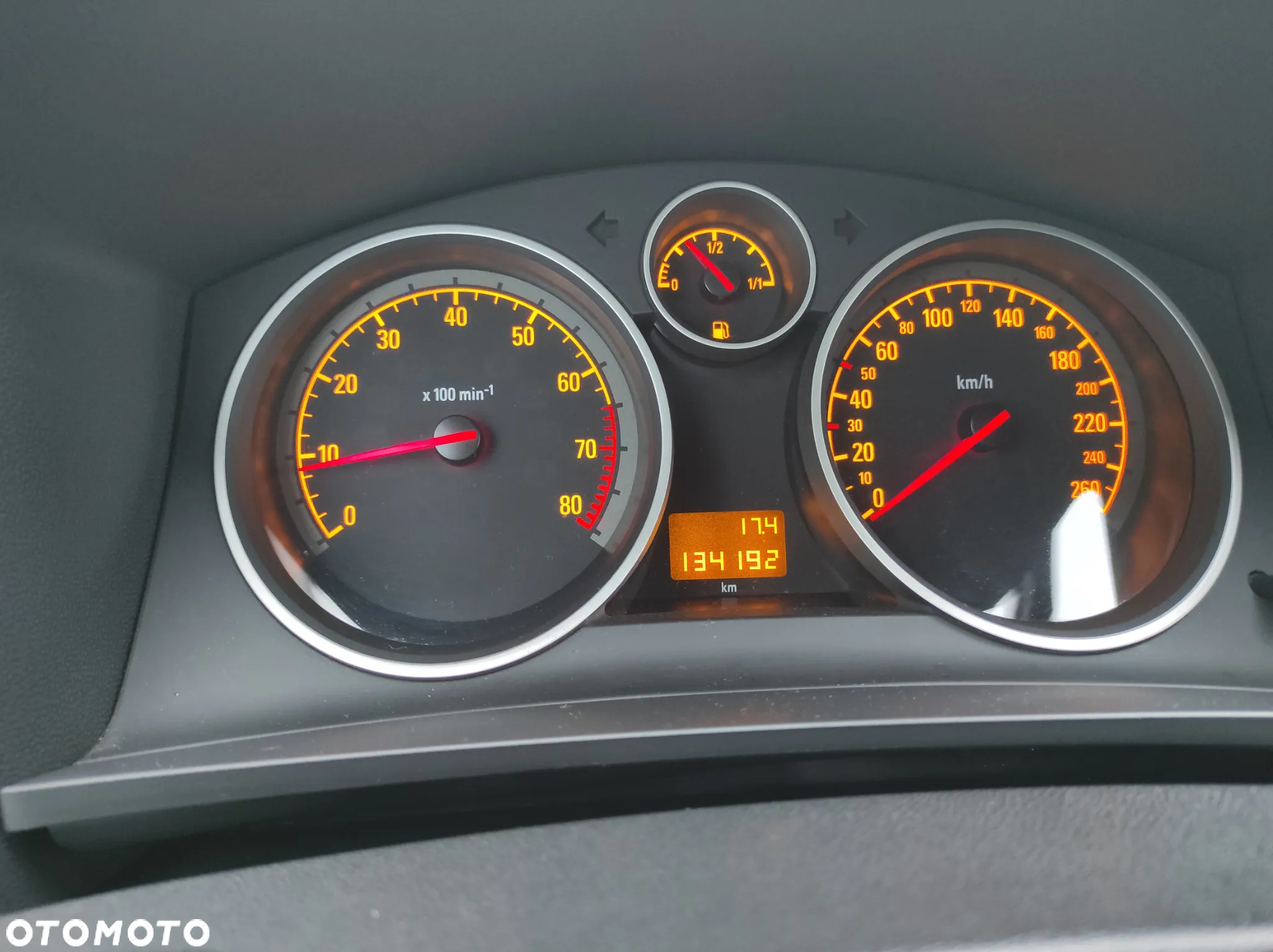 Opel Zafira 1.8 Cosmo - 37