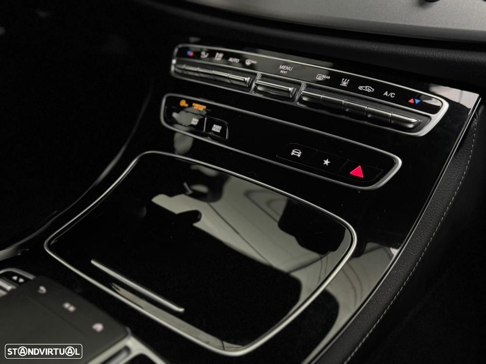 Mercedes-Benz E 300 de AMG Line - 43