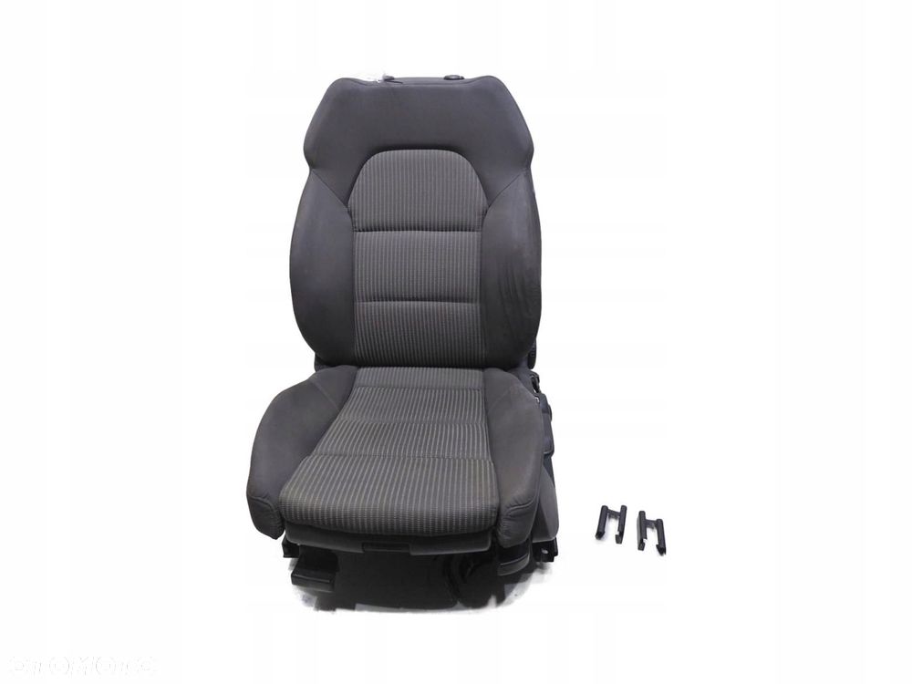 FOTEL LEWY PRZÓD AUDI A4 B7 - 1