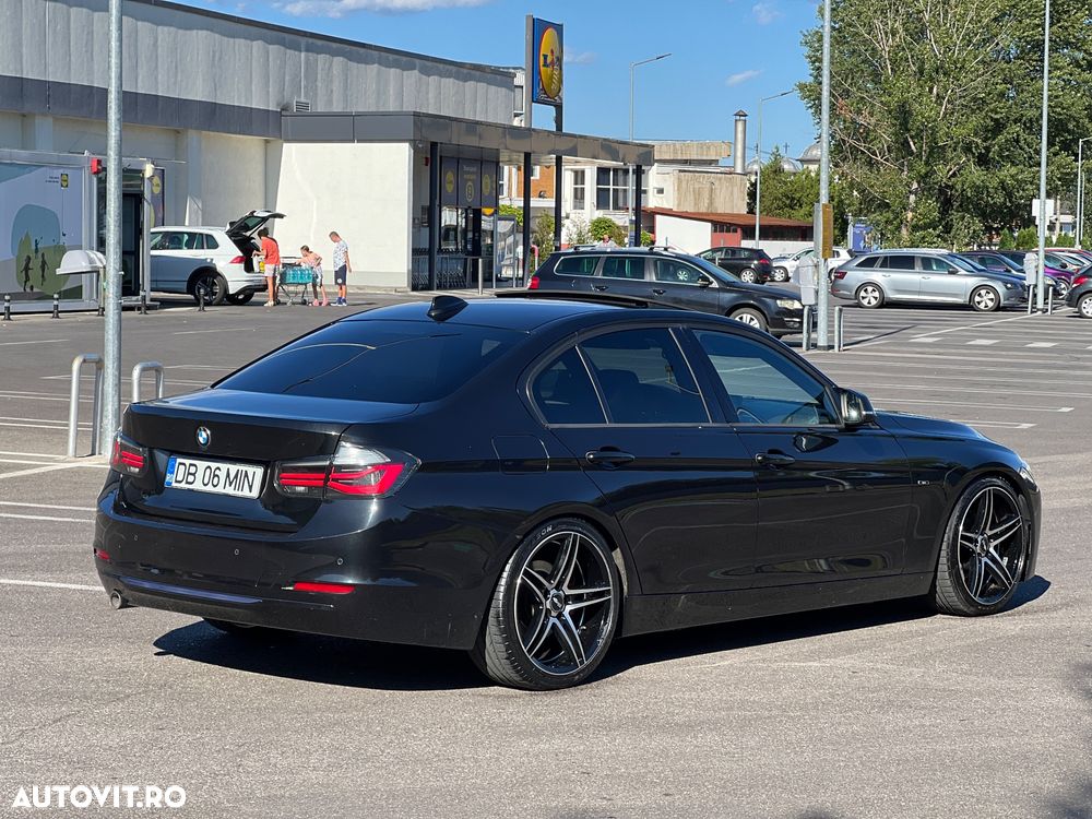 BMW Seria 3 320d Aut. Sport Line - 4