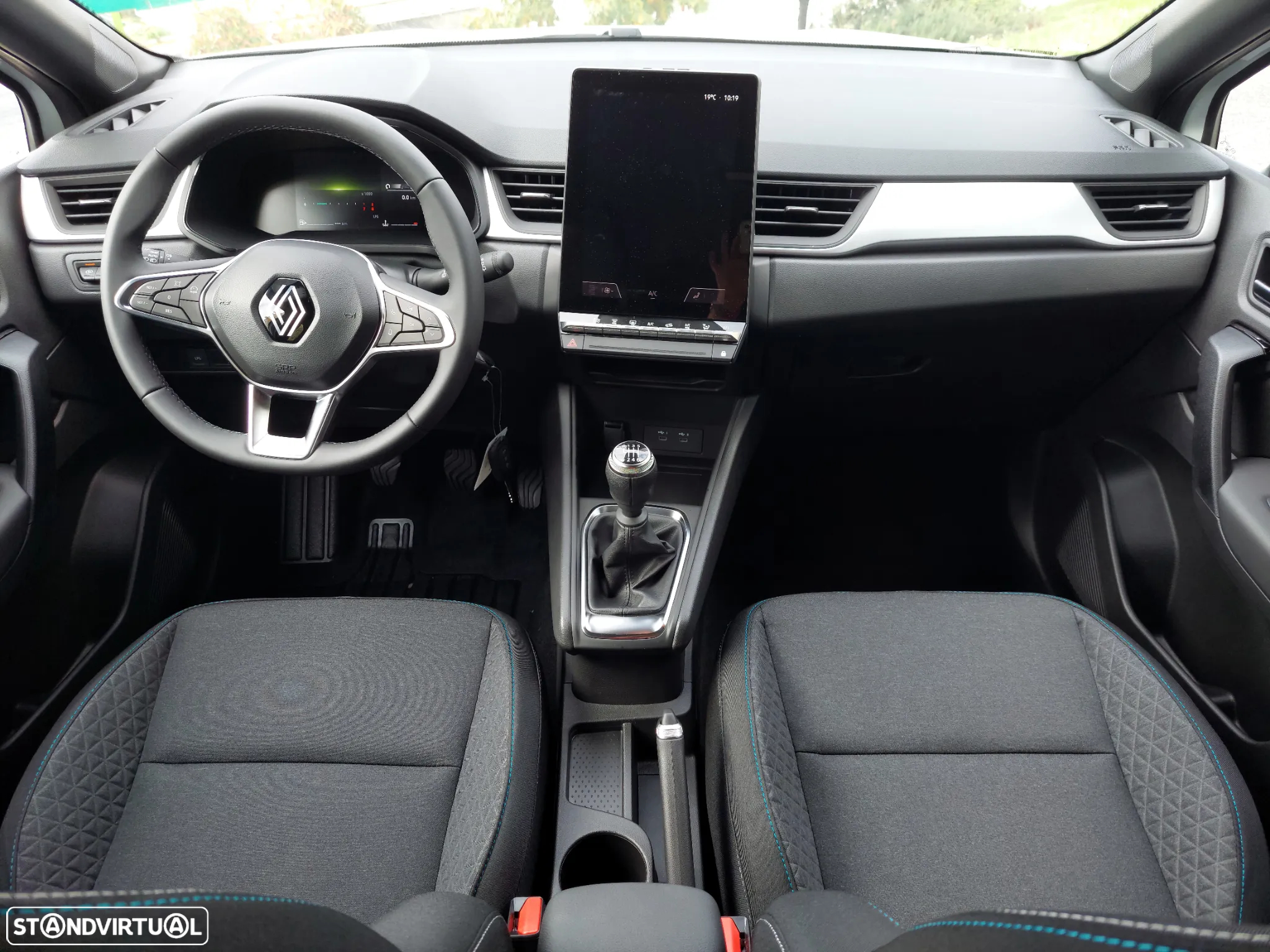 Renault Captur 1.0 TCe Equilibre Bi-Fuel - 11