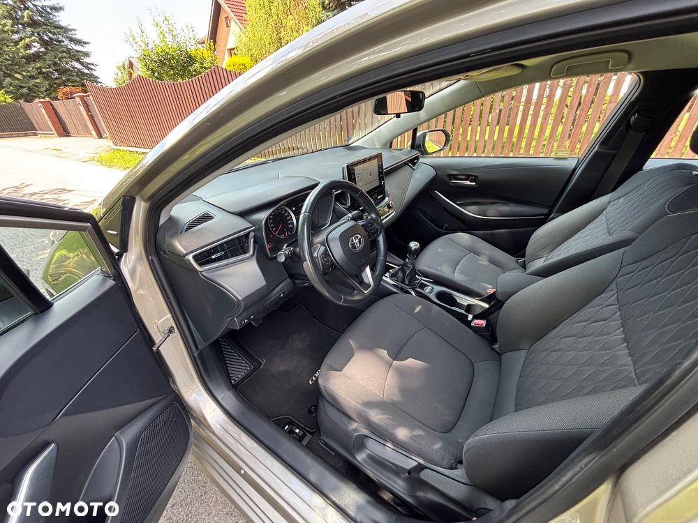 Toyota Corolla 1.5 Comfort - 15