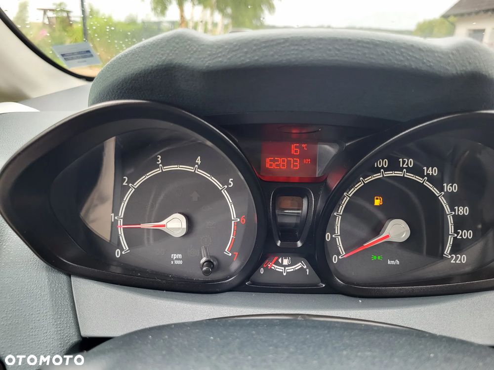 Ford Fiesta 1.25 Trend Edition - 12