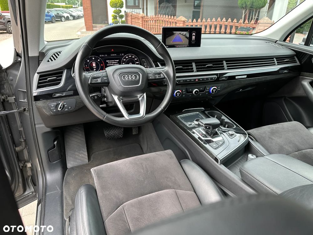 Audi Q7 - 7