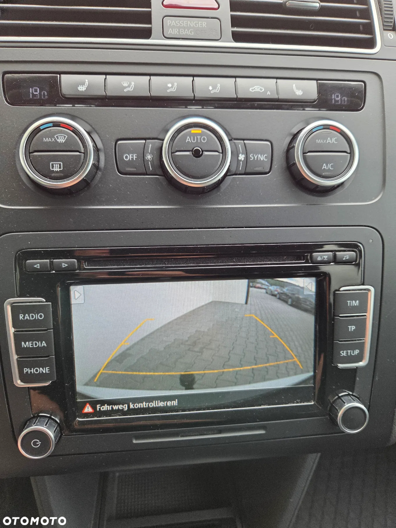 Volkswagen Touran - 13