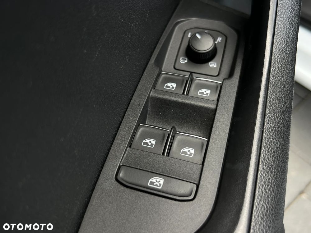 Skoda Karoq 1.5 TSI ACT 4x2 Style DSG - 33