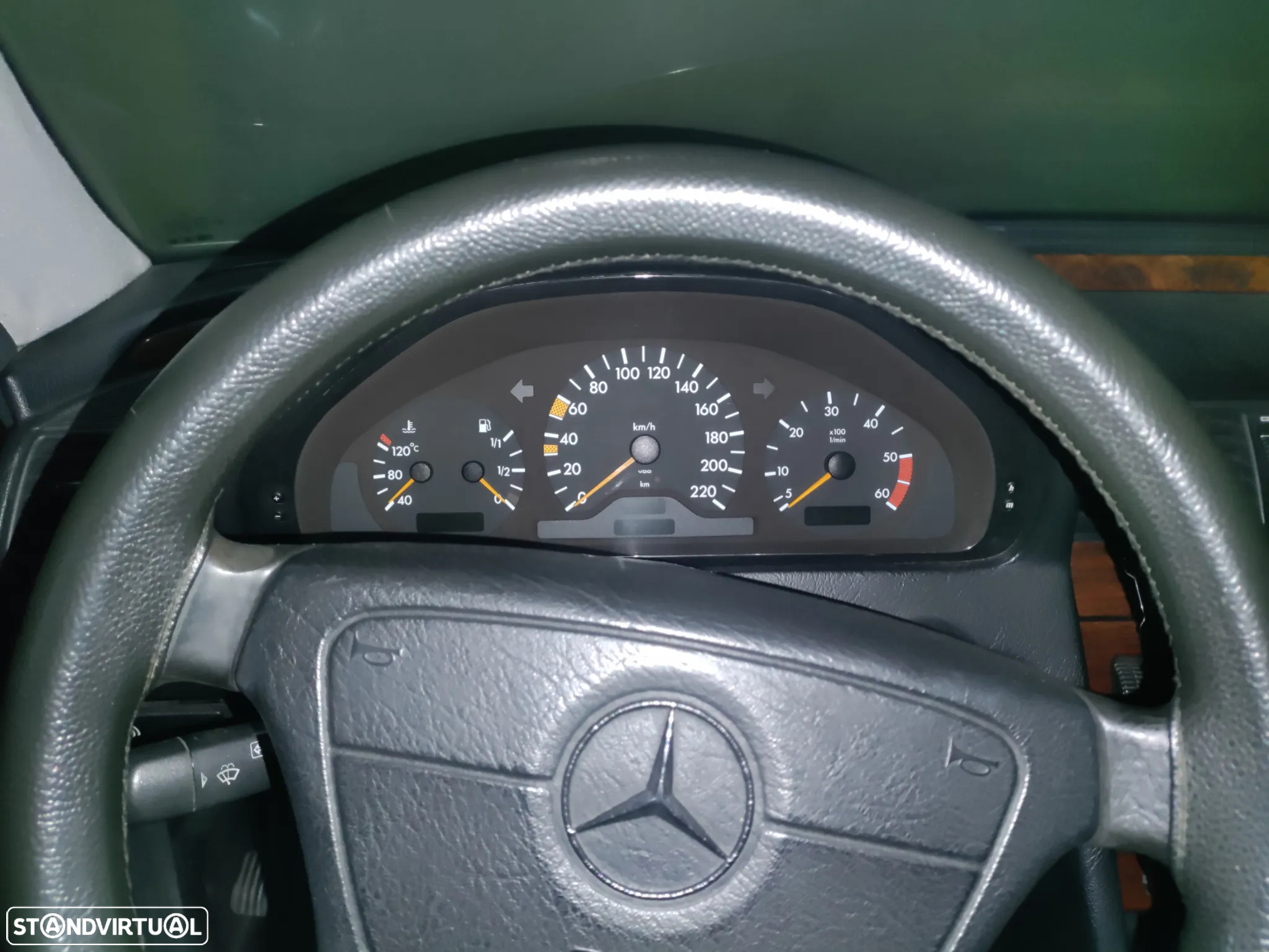 Mercedes-Benz C 220 D - 12