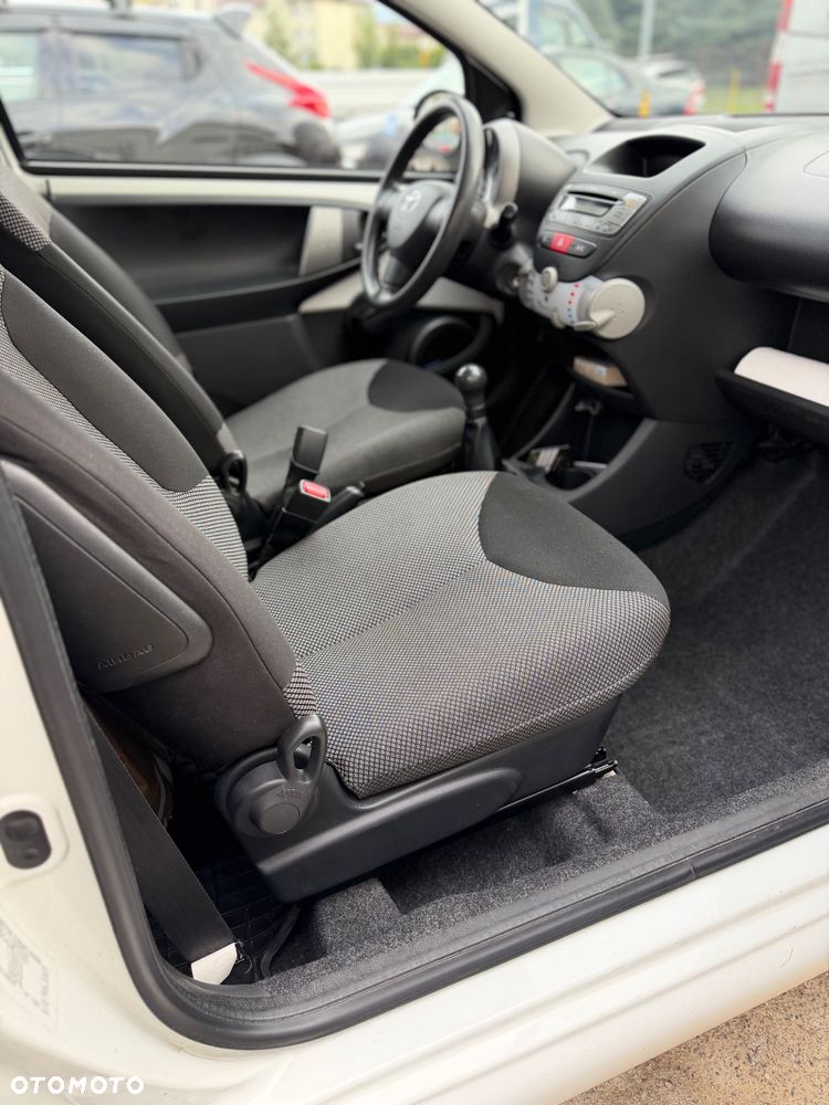 Toyota Aygo - 13
