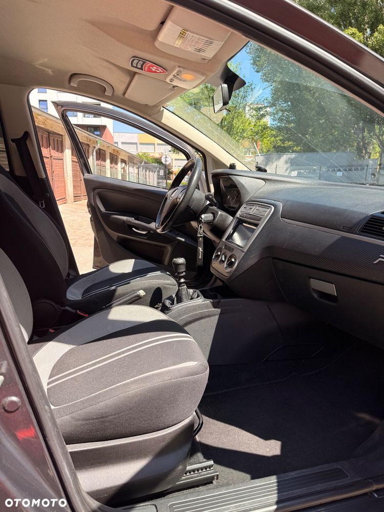 Fiat Grande Punto 1.4 8V - 17