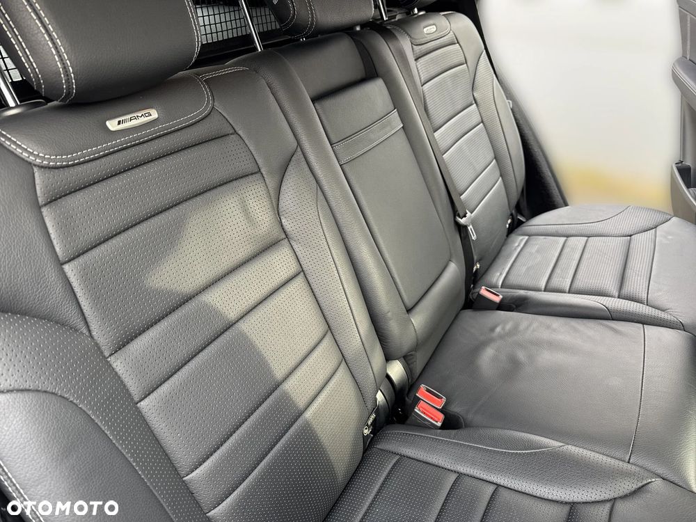 Mercedes-Benz ML 63 AMG 4Matic AMG SPEEDSHIFT 7G-TRONIC - 24