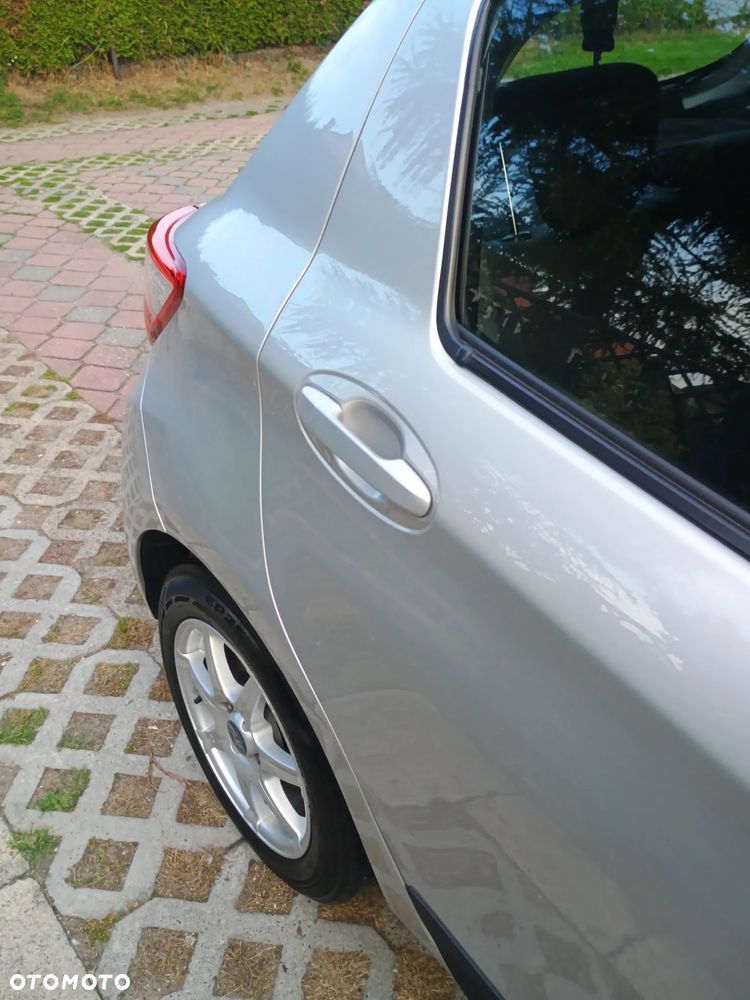Toyota Yaris 1.5 Life - 12