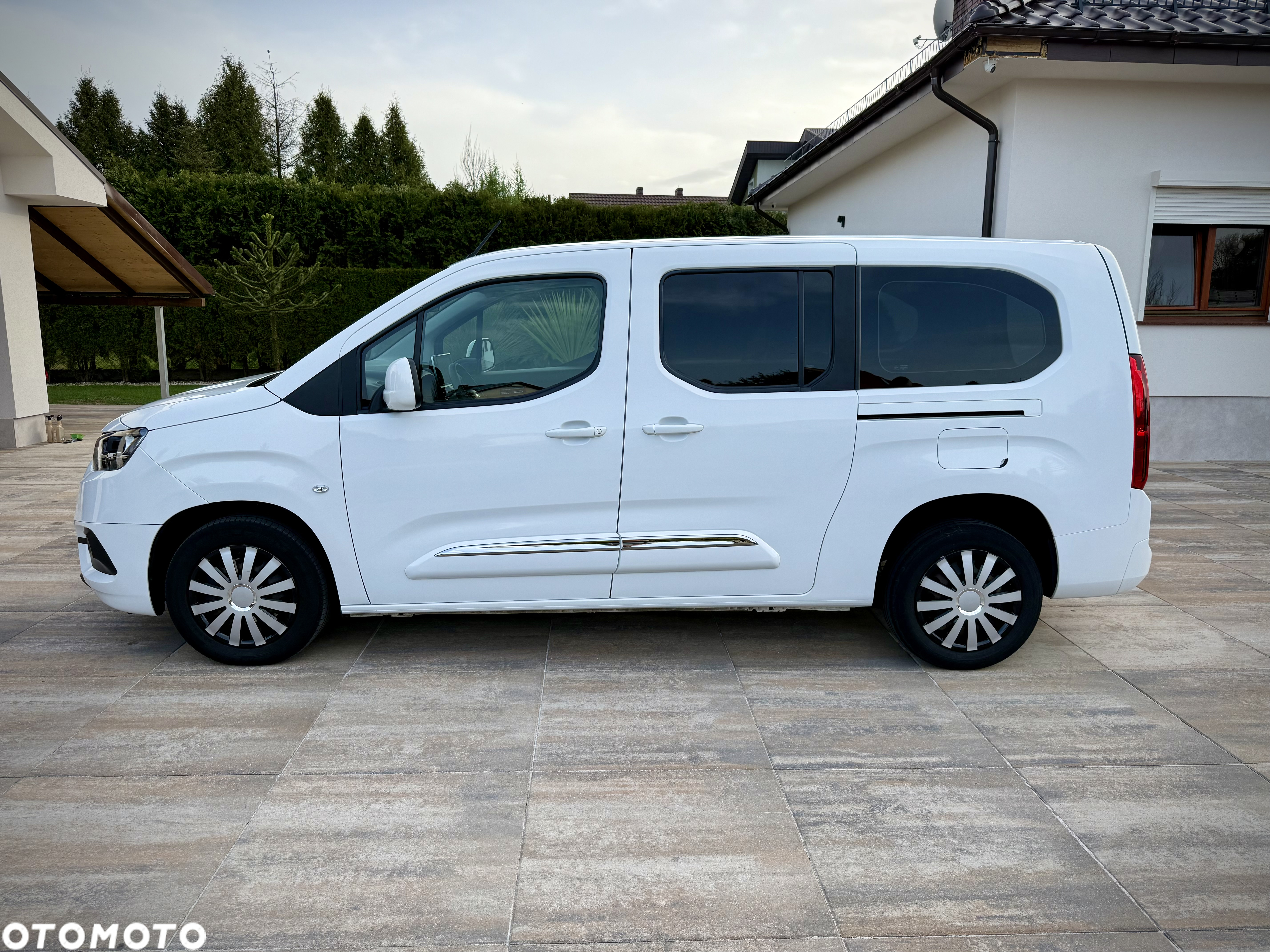 Toyota Proace City Verso Long 1.5 D-4D Business - 11