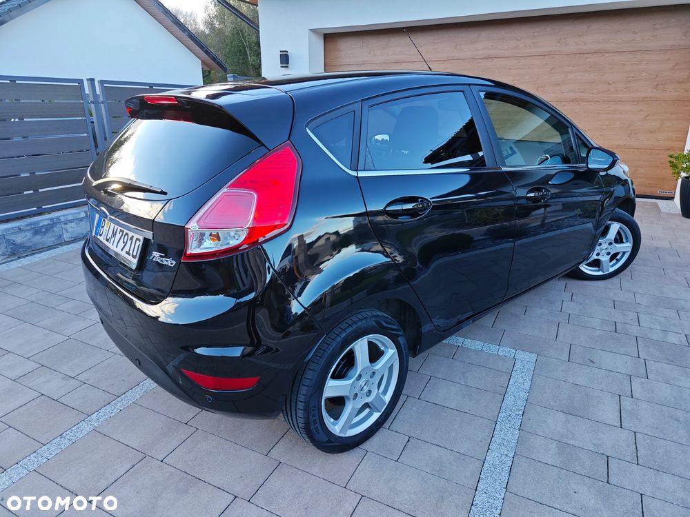 Ford Fiesta - 15