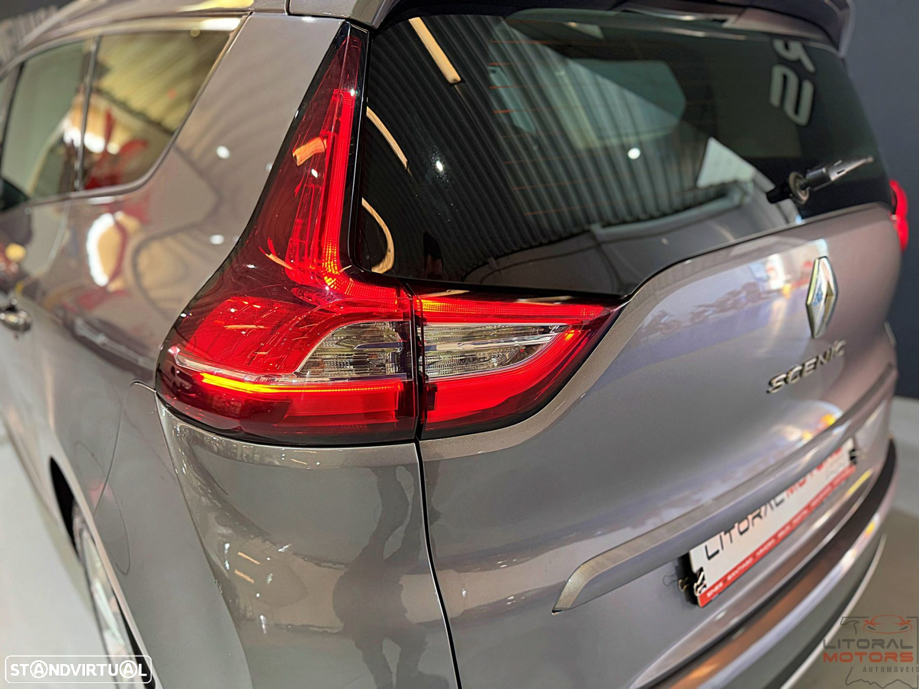 Renault Grand Scénic 1.5 dCi Luxe EDC SS - 8