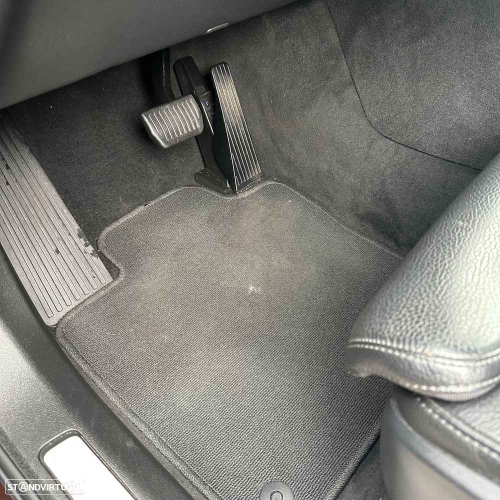 Volvo XC 60 2.0 D4 Inscription AWD Geartronic - 60