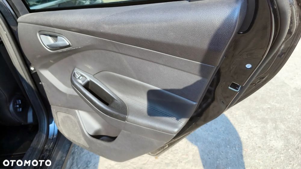FORD FOCUS MK3 III 13r KOMBI FOTELE KANAPA PÓŁSKÓRA BOCZKI EUROPA - 7